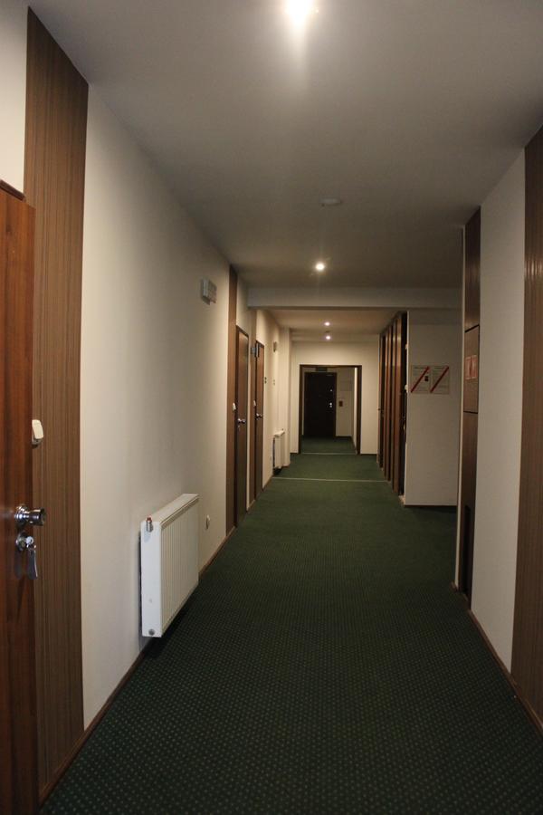 Hotel Pod Jeleniem Tuchola Esterno foto